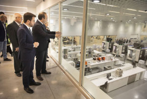El presidente de la Generalitat ha inaugurado el Avinent Hub, el nuevo espacio de innovación y producción del grupo Avinent