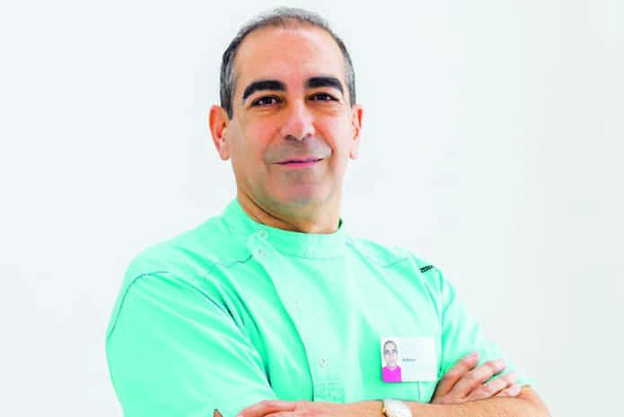 Según el Dr. Hernández Marcos, las urgencias médicas son situaciones muy estresantes y difíciles de manejar para un médico y, más aún, para un odontólogo.