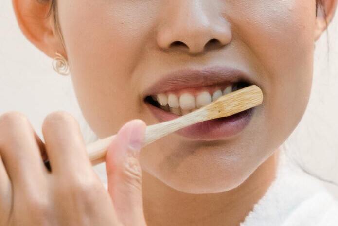 Diversos estudios investigan la relación entre higiene dental y la salud pulmonar.
