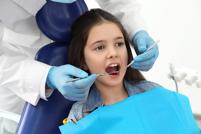Manifestaciones orales y dentales de la enfermedad celíaca en niños: un estudio de casos y controles