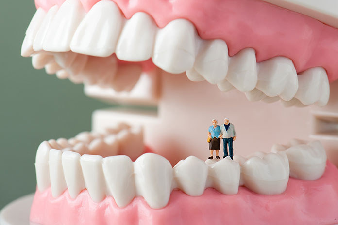 Implantología oral geriátrica