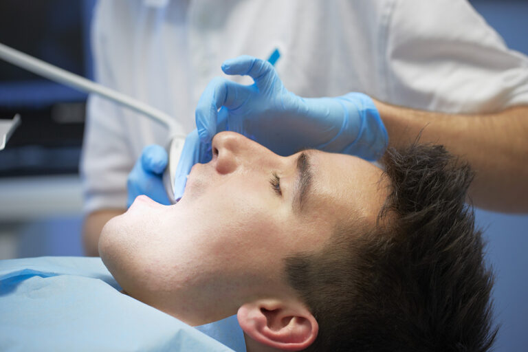 Seguridad y eficacia de las corticomías en el movimiento dental ortodóncico