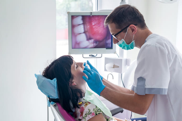 Desde la Facultad de Odontología de NYU desgranan por qué incluir dentistas en un equipo de atención al cáncer.