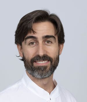 El Dr. Prieto Serrano, ortodoncista ponente en 
SEDO Bilbao